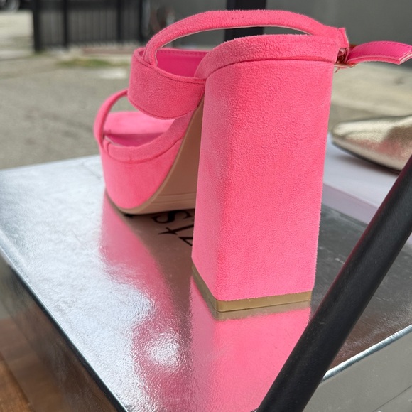 Pink Platform Sandals - Picture 3 of 3